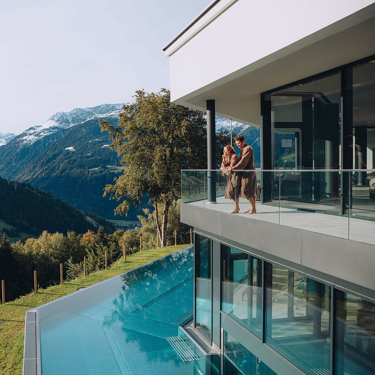 Wellnesshotel Vorarlberg - Infinitypool | Hotel Fernblick Montafon