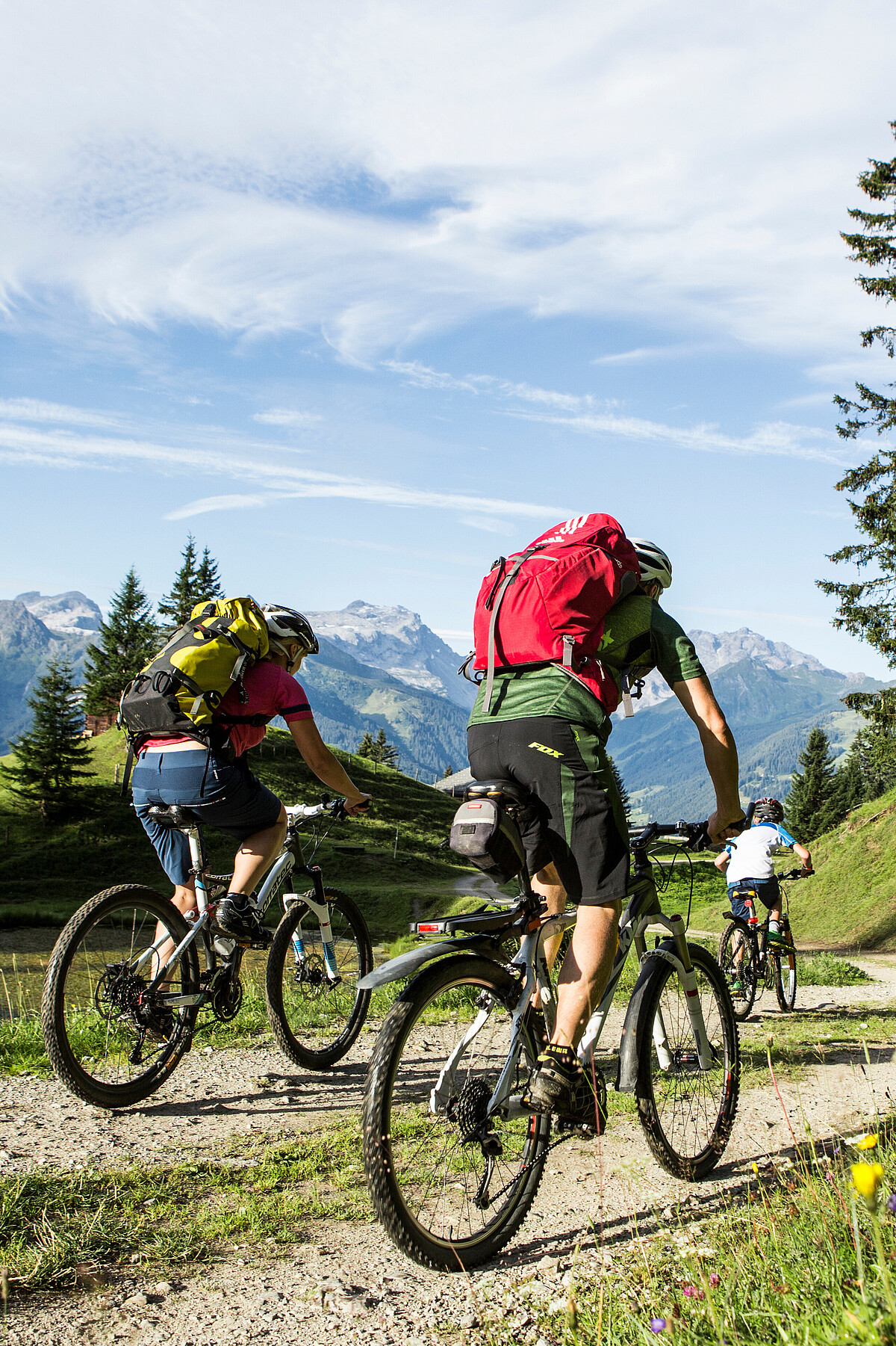 [Translate to French:] Mountainbiken in Bartholomäberg | Panoramatour | Hotel Fernblick Montafon | © Daniel Zangerl