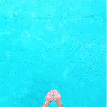 Einfach Abtauchen – und alles außerhalb des Montafons vergessen! Denn im Skypool gibt es nur das Hier & Jetzt!