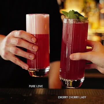 Ready for the reveal? Cherry Cherry Lady & Pure Love Mit unserer neuen Barkarte möchten wir genau das schaffen, was einen gelungenen Abend ausmacht.