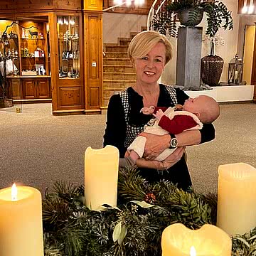 ️️️️Das vierte Licht brennt – Weihnachten ist ganz nah Zeit, innezuhalten, durchzuatmen und die kleinen stillen Momente zu genießen ️ Wir wünschen euch allen friedvollen 4.