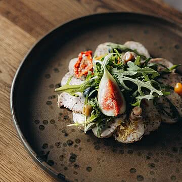 Der Frühling bringt nicht nur die Berge zum Aufblühen, sondern auch neue Leichtigkeit in unsere Küche.