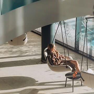 Manchmal braucht es nur einen ruhigen Ort, um wieder bei sich anzukommen. Zwischen warmem Licht, sanften Bewegungen und dieser besonderen Stille entsteht genau das, was im Alltag oft fehlt – echte...